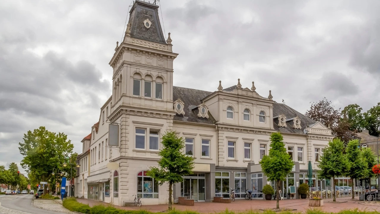 Historisches Gebäude in Jever – regionale Umzugserfahrung trifft Tradition
